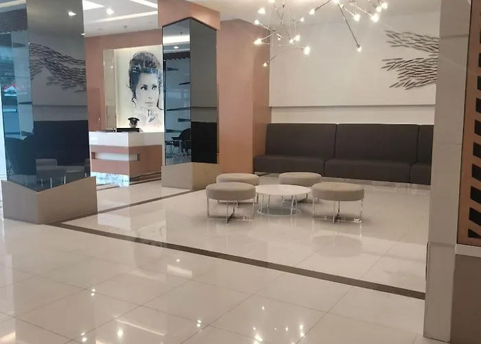Cozy Unit In Quezon With Private Pool And Views * Manila