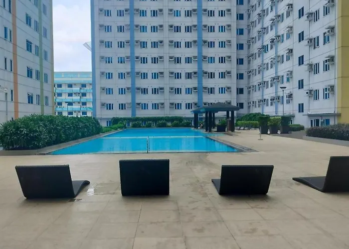 Cozy Unit In Quezon With Private Pool And Views Manila