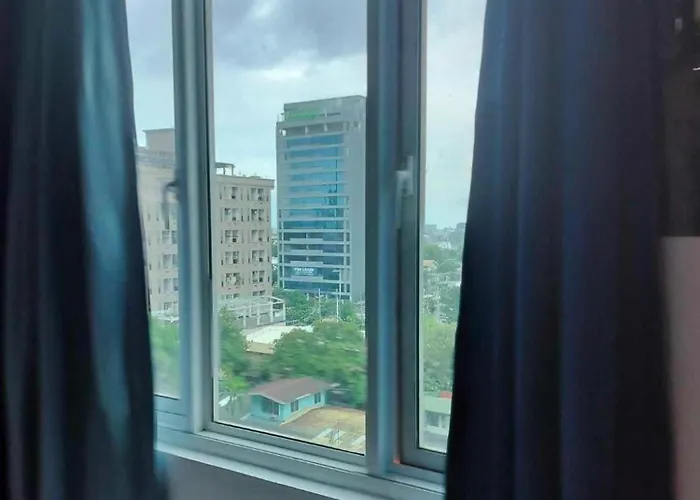 Cozy Unit In Quezon With Private Pool And Views * Manila