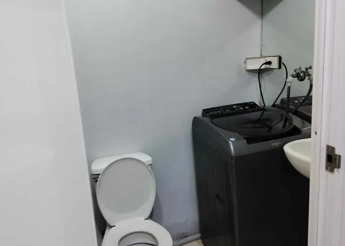 Cozy Unit In Quezon With Private Pool And Views *